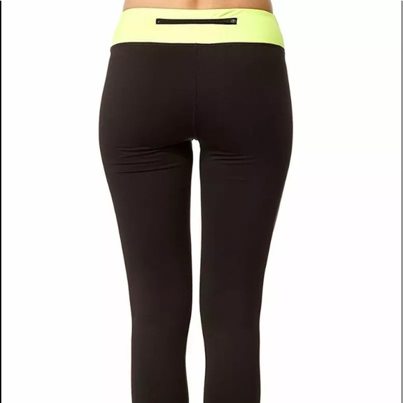 Central Park Womens Leggings Black Green Capri M - Picture 3 of 4